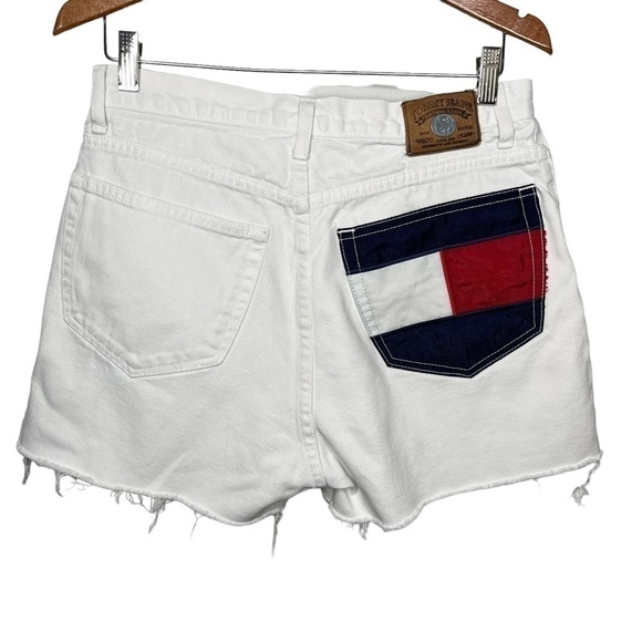 Vintage Tommy Hilfiger 100% cotton White logo pocket cut off Jean shorts Sz 32 - Picture 1 of 4